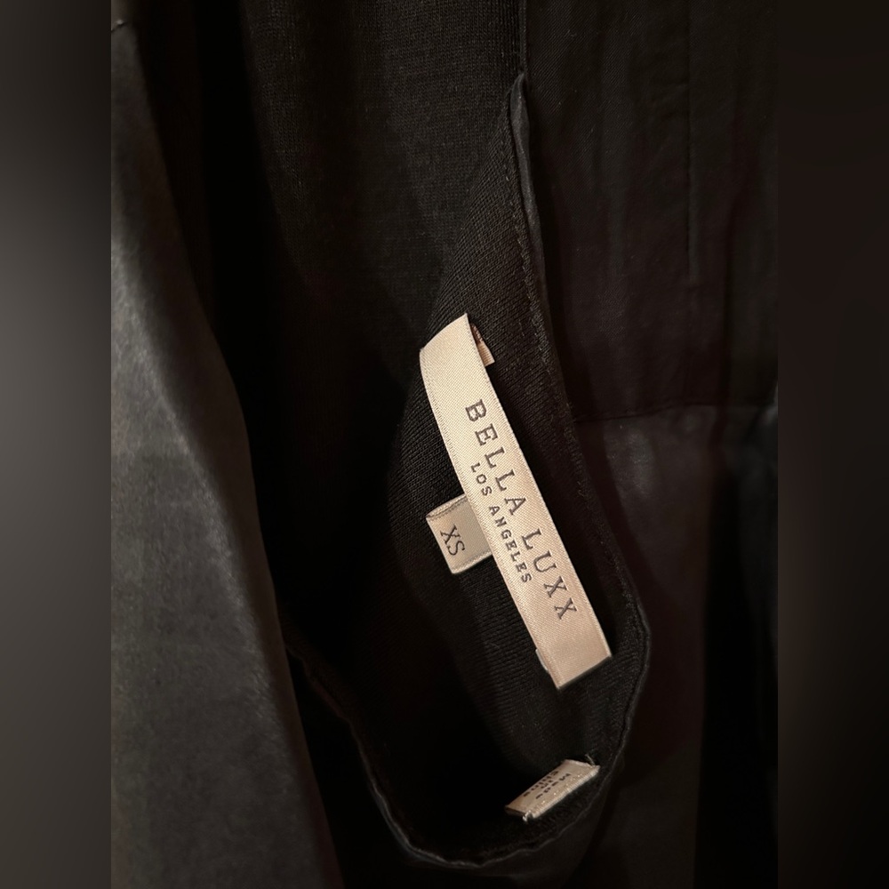 XS Bella Luxx silk/ rayon high neckline mini dress - Picture 3 of 6
